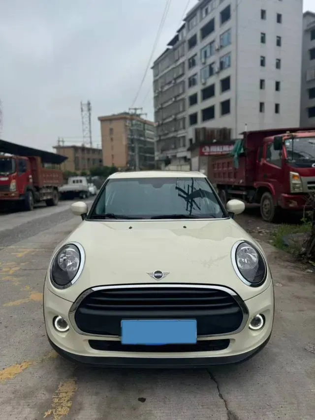 2019 MINI MINI 1.5T 102HP L3 7DCT,autocango,china used car exporter,china ev exporter,chinese used car exporter,chinese used ev exporter