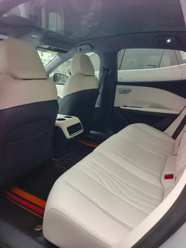 2024 Geely Galaxy E8 BEV 76KWH,autocango,china used car exporter,china ev exporter,chinese used car exporter,chinese used ev exporter