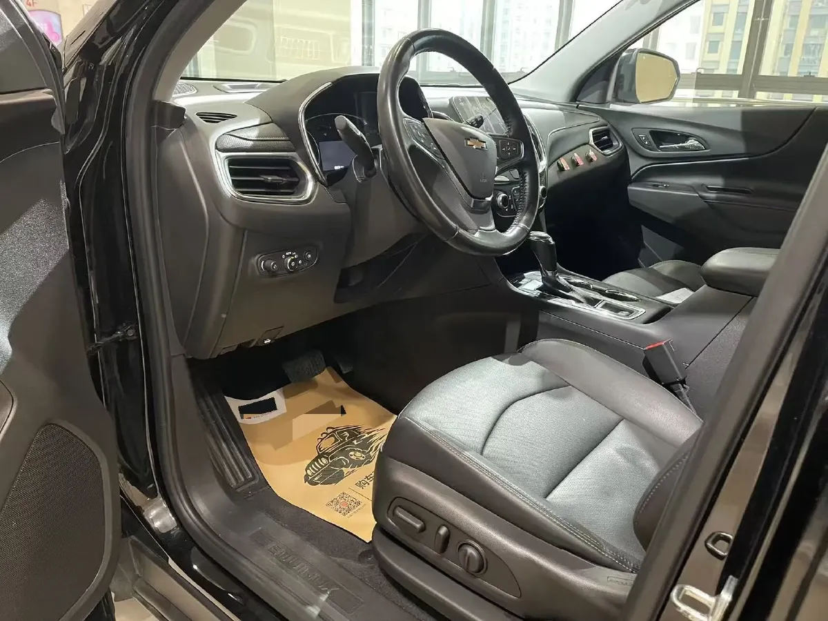 2018 Chevrolet Equinox 2.0T 260HP L4 9AT,autocango,china used car exporter,china ev exporter,chinese used car exporter,chinese used ev exporter