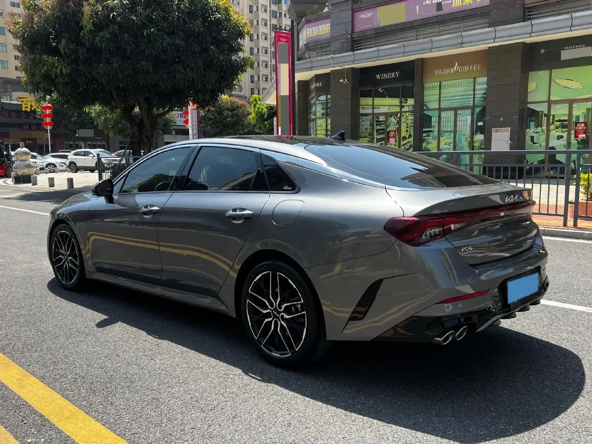 2021 Toyota Camry 2.0L 178HP L4 CVT,autocango,china used car exporter,china ev exporter,chinese used car exporter,chinese used ev exporter