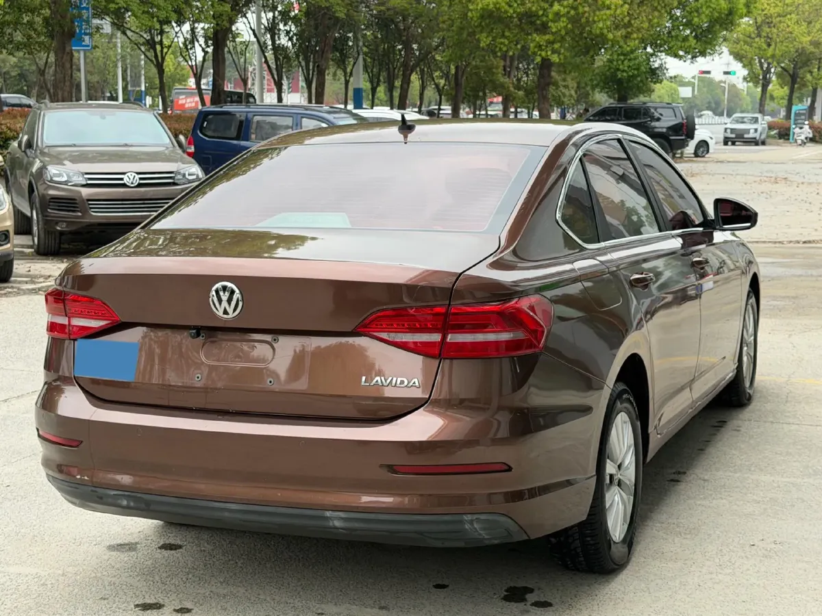 2018 Landwind XiaoYao 1.5T 163HP L4 CVT,autocango,china used car exporter,china ev exporter,chinese used car exporter,chinese used ev exporter