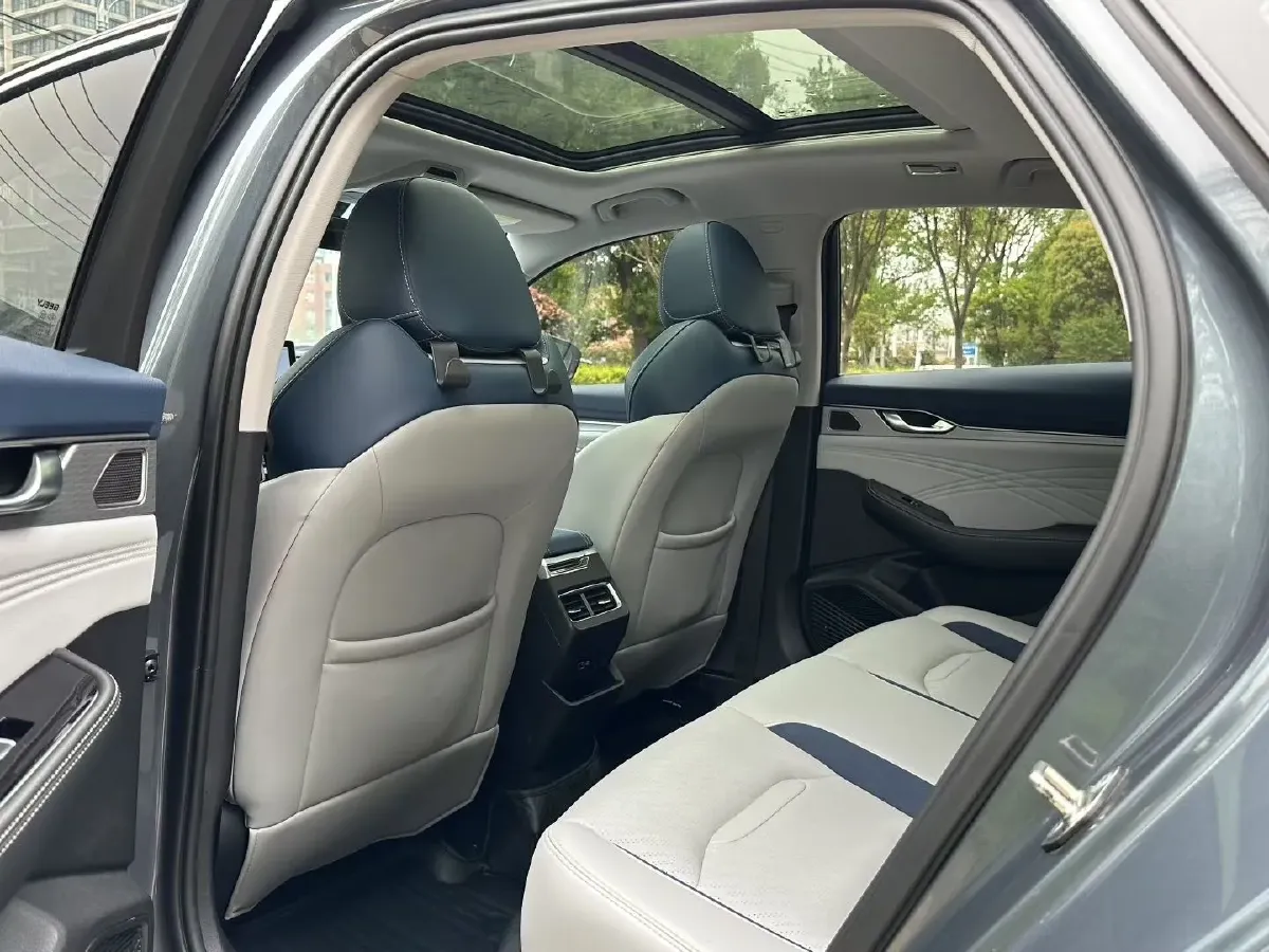 2023 Geely Preface 2.0T 190HP L4 7DCT,autocango,china used car exporter,china ev exporter,chinese used car exporter,chinese used ev exporter