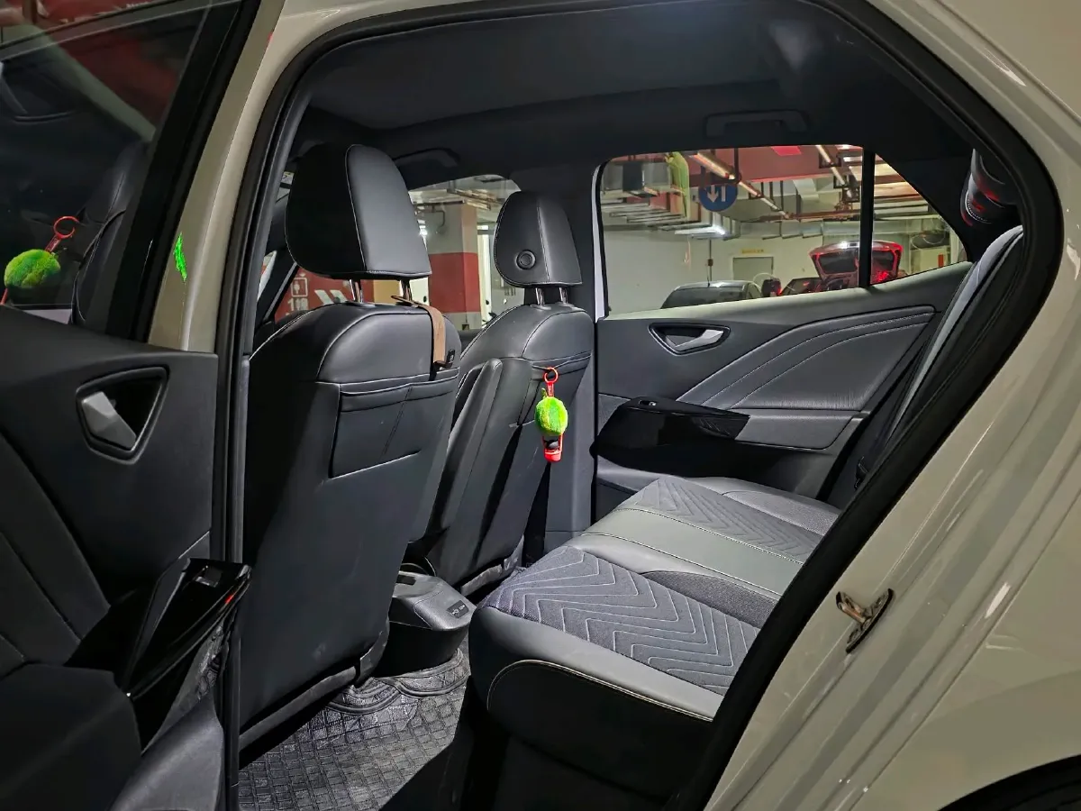 2025 Volkswagen ID.3 BEV 52.8KWH,autocango,china used car exporter,china ev exporter,chinese used car exporter,chinese used ev exporter