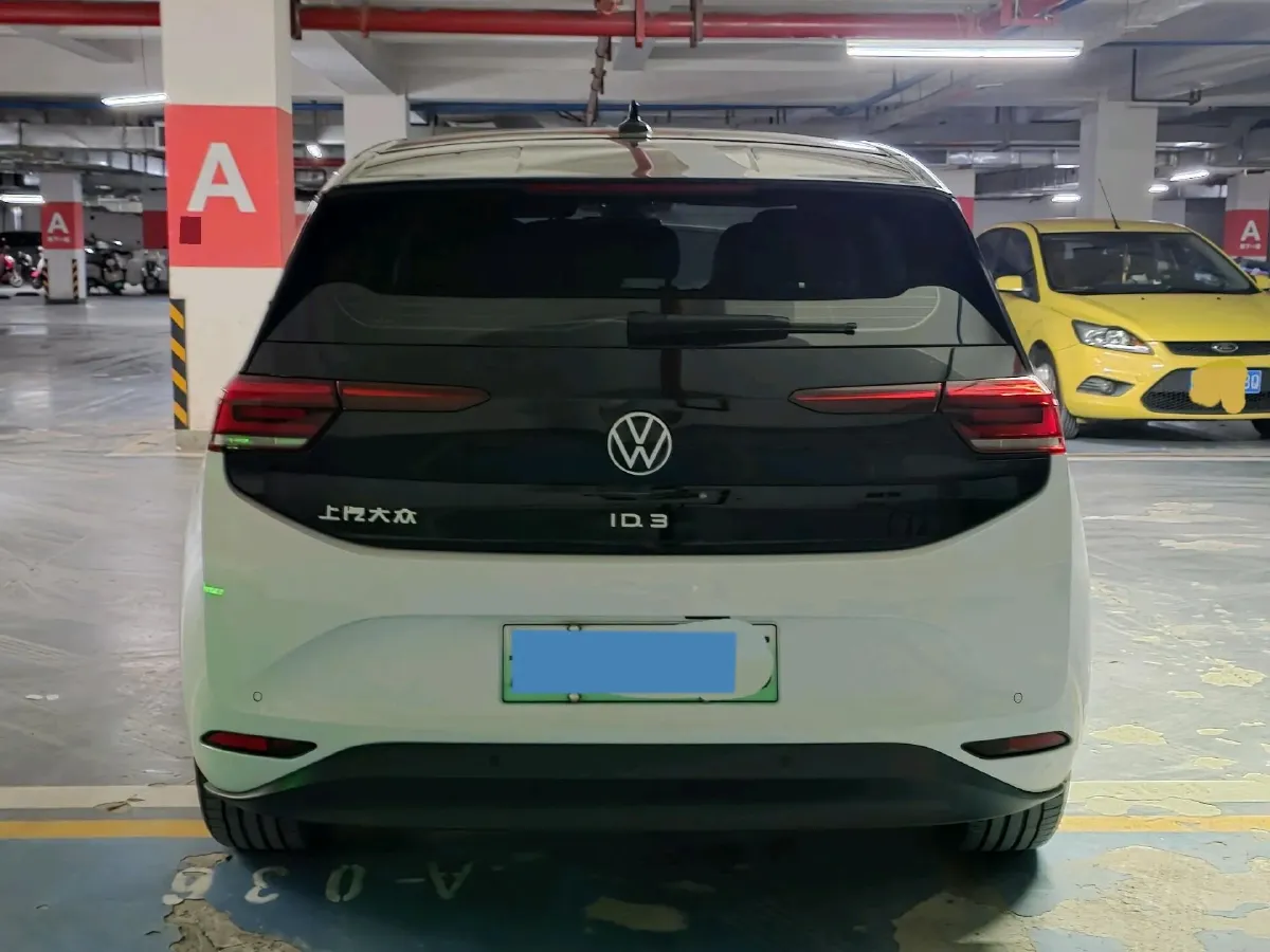 2025 Volkswagen ID.3 BEV 52.8KWH,autocango,china used car exporter,china ev exporter,chinese used car exporter,chinese used ev exporter
