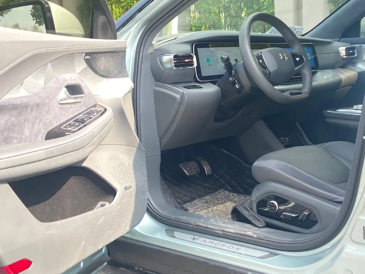 2021 DS 9 1.6T 215HP L4 8AT,autocango,china used car exporter,china ev exporter,chinese used car exporter,chinese used ev exporter