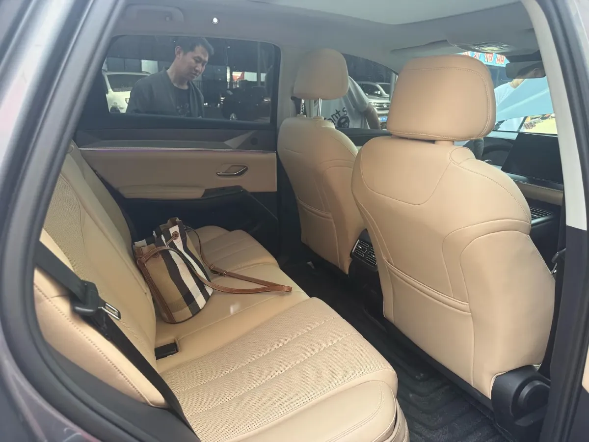 2025 BYD Song Pro 1.5L 101HP L4 E-CVT PHEV 18.3KWH,autocango,china used car exporter,china ev exporter,chinese used car exporter,chinese used ev exporter