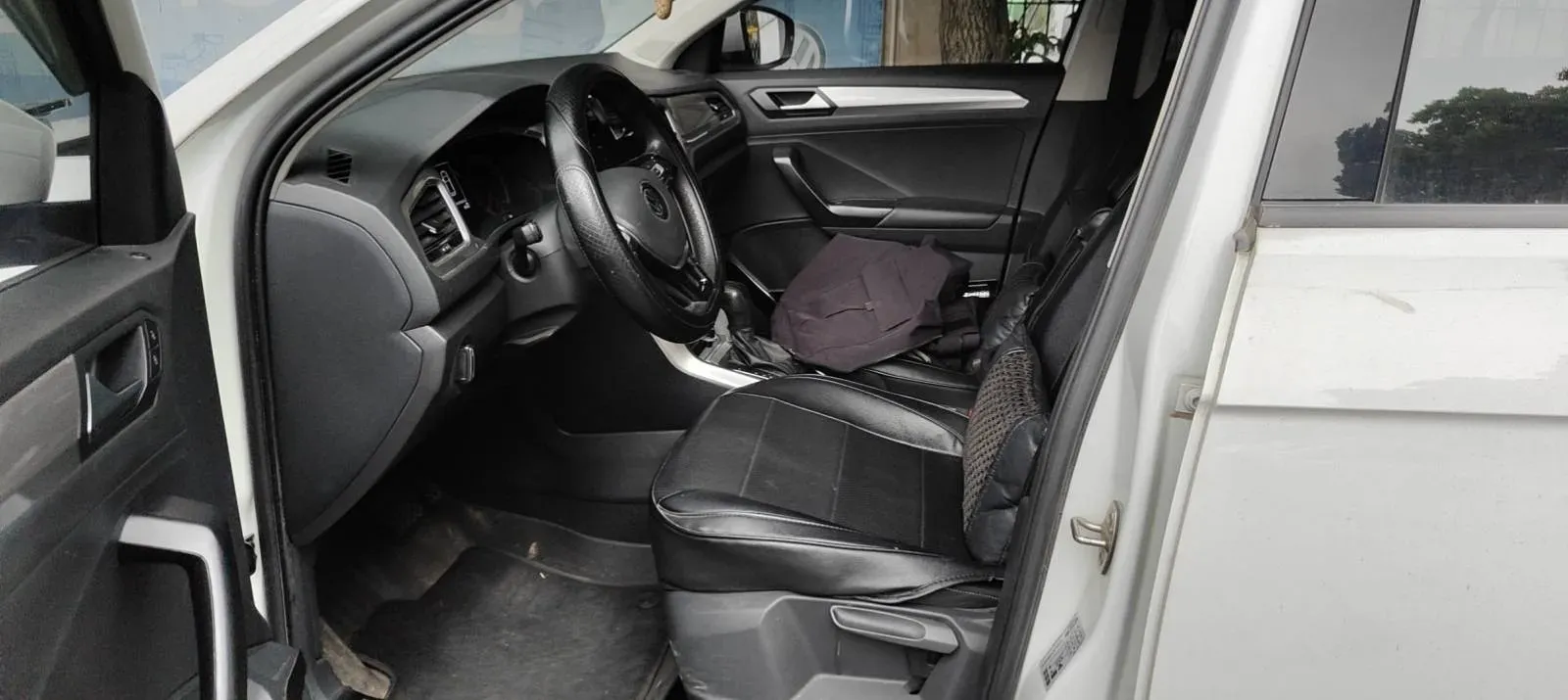 2021 Volkswagen T-Roc 1.4T 150HP L4 7DCT,autocango,china used car exporter,china ev exporter,chinese used car exporter,chinese used ev exporter