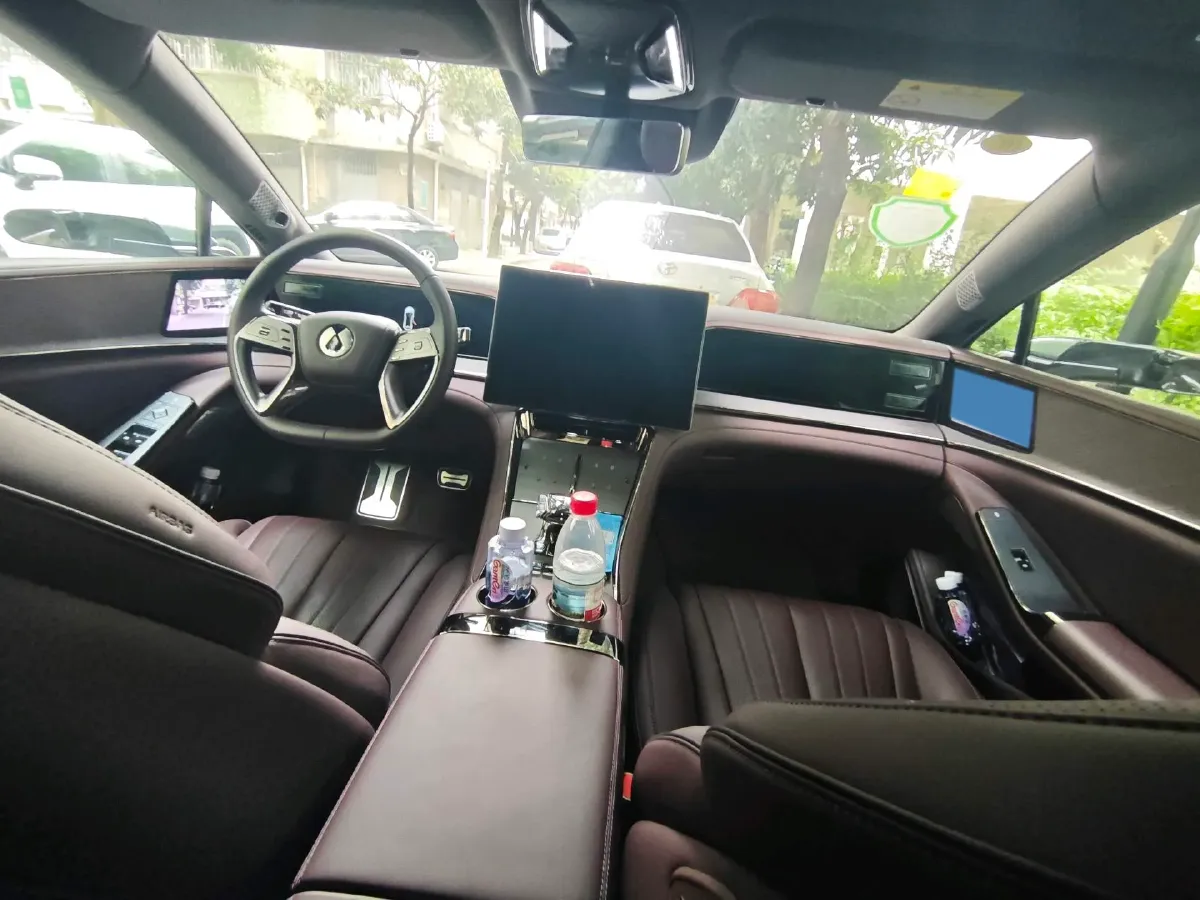 2024 Denza DenzaZ9GT 2.0T 207HP L4 E-CVT PHEV 38.5KWH,autocango,china used car exporter,china ev exporter,chinese used car exporter,chinese used ev exporter