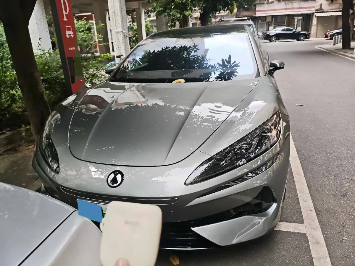 2024 Denza DenzaZ9GT 2.0T 207HP L4 E-CVT PHEV 38.5KWH,autocango,china used car exporter,china ev exporter,chinese used car exporter,chinese used ev exporter