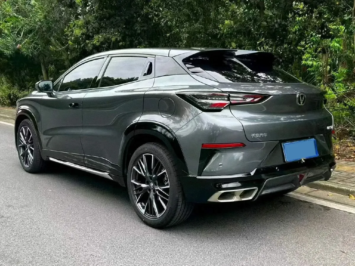 2023 ChangAn UNI-T 1.5T 188HP L4 7DCT,autocango,china used car exporter,china ev exporter,chinese used car exporter,chinese used ev exporter