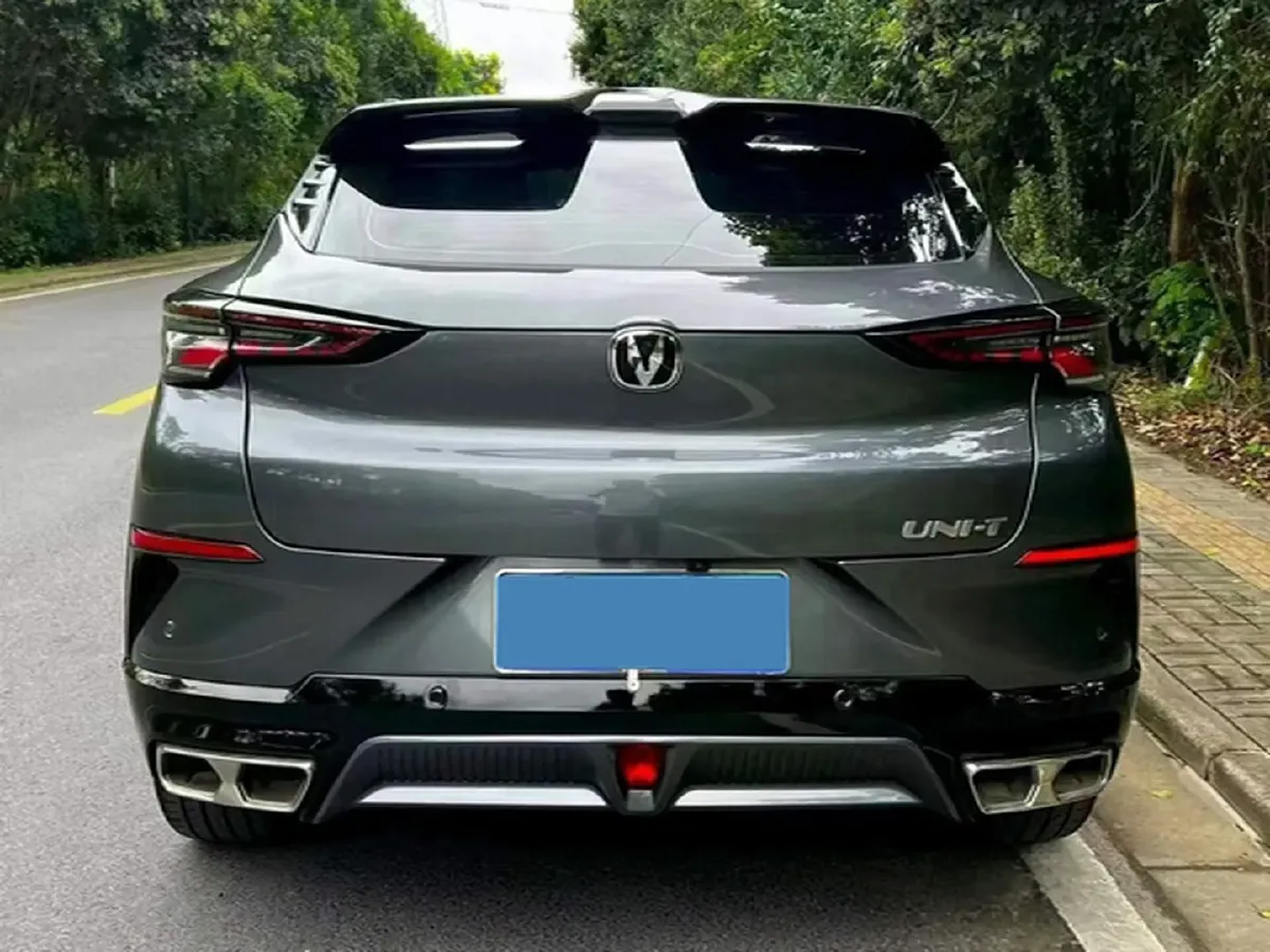 2023 ChangAn UNI-T 1.5T 188HP L4 7DCT,autocango,china used car exporter,china ev exporter,chinese used car exporter,chinese used ev exporter