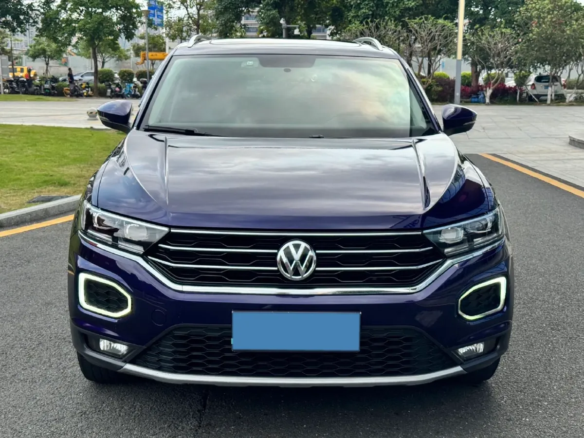 2019 Volkswagen T-Roc 1.4T 131HP L4 7DCT,autocango,china used car exporter,china ev exporter,chinese used car exporter,chinese used ev exporter