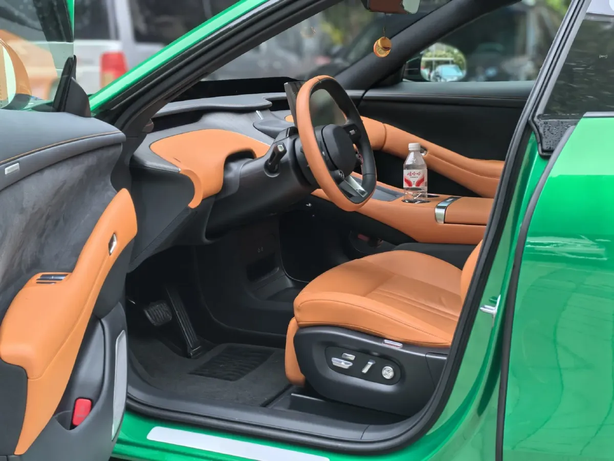 2025 MI YU7 BEV 96.3KWH,autocango,china used car exporter,china ev exporter,chinese used car exporter,chinese used ev exporter