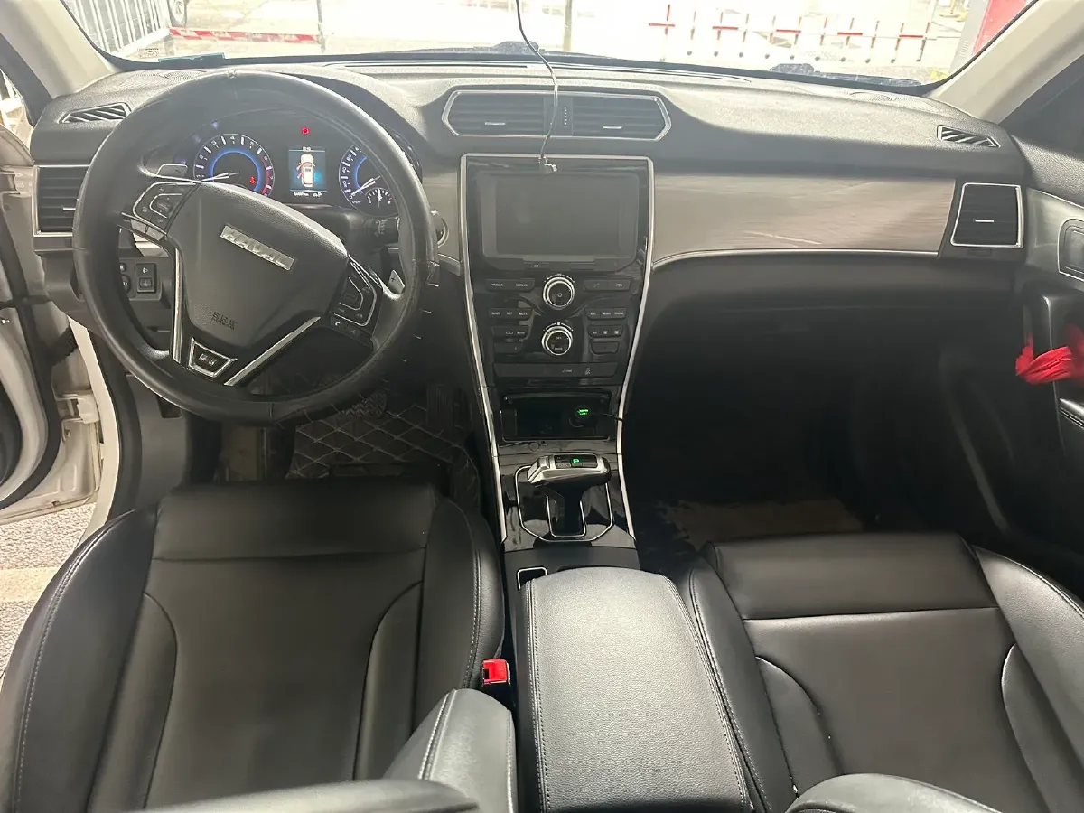 2018 Haval H2 1.5T 150HP L4 7DCT,autocango,china used car exporter,china ev exporter,chinese used car exporter,chinese used ev exporter