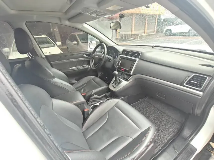 2019 Haval M6 1.5T 150HP L4 7DCT,autocango,china used car exporter,china ev exporter,chinese used car exporter,chinese used ev exporter