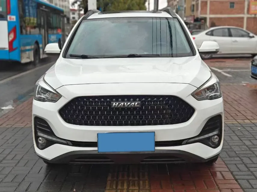 2019 Haval M6 1.5T 150HP L4 7DCT,autocango,china used car exporter,china ev exporter,chinese used car exporter,chinese used ev exporter