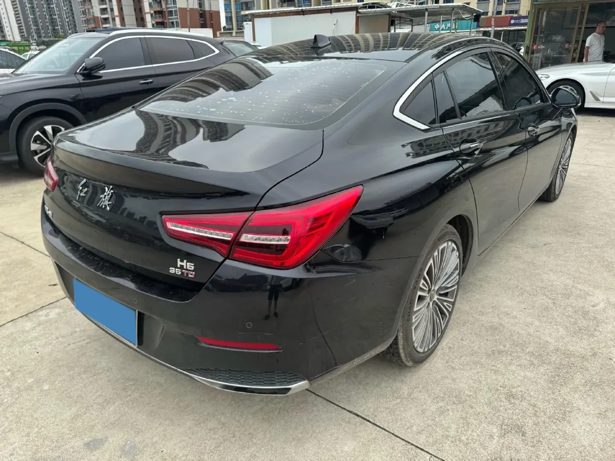 2022 HongQi H5 1.8T 197HP L4 6AT,autocango,china used car exporter,china ev exporter,chinese used car exporter,chinese used ev exporter