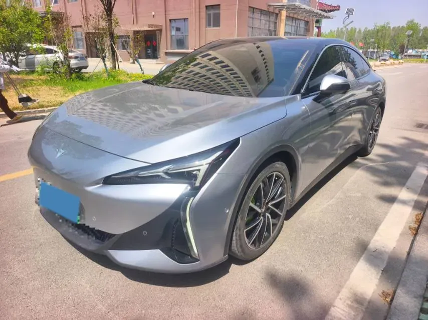 2024 ARCFOX αT5 BEV 79.2KWH,autocango,china used car exporter,china ev exporter,chinese used car exporter,chinese used ev exporter