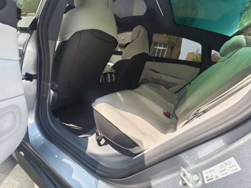 2024 ARCFOX αT5 BEV 79.2KWH,autocango,china used car exporter,china ev exporter,chinese used car exporter,chinese used ev exporter