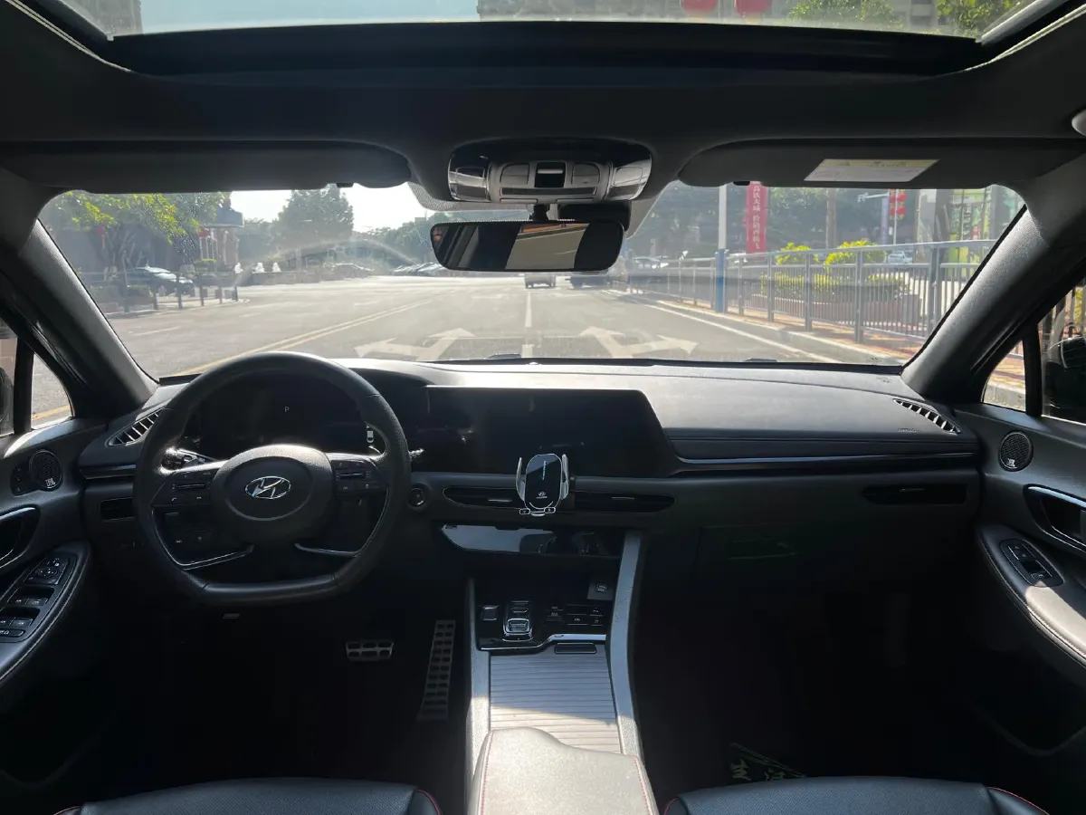 2020 Hyundai Sonata 2.0T 240HP L4 8AT,autocango,china used car exporter,china ev exporter,chinese used car exporter,chinese used ev exporter