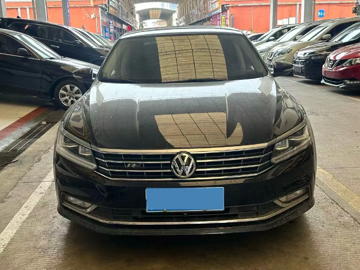 2017 Volkswagen Passat 1.8T 180HP L4 7DCT,autocango,china used car exporter,china ev exporter,chinese used car exporter,chinese used ev exporter