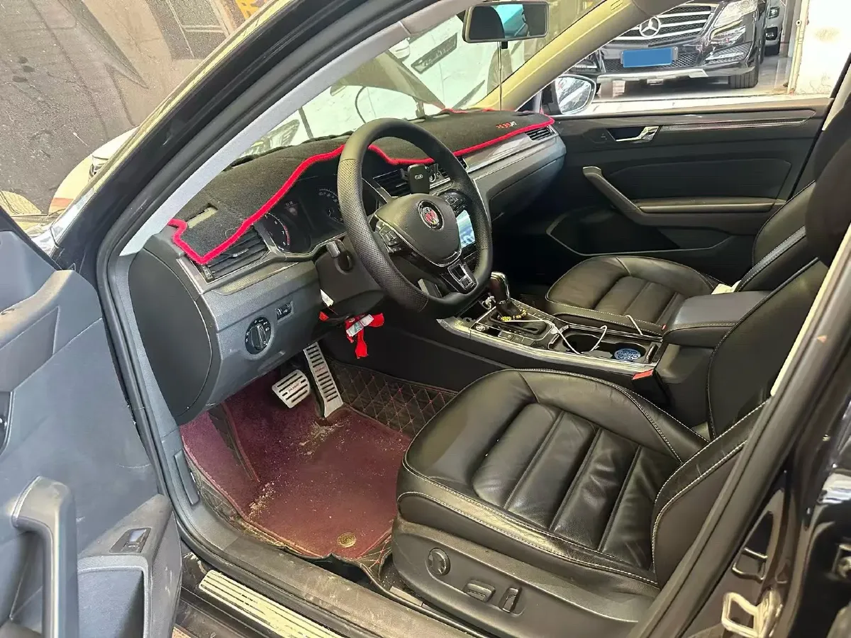 2017 Volkswagen Passat 1.8T 180HP L4 7DCT,autocango,china used car exporter,china ev exporter,chinese used car exporter,chinese used ev exporter