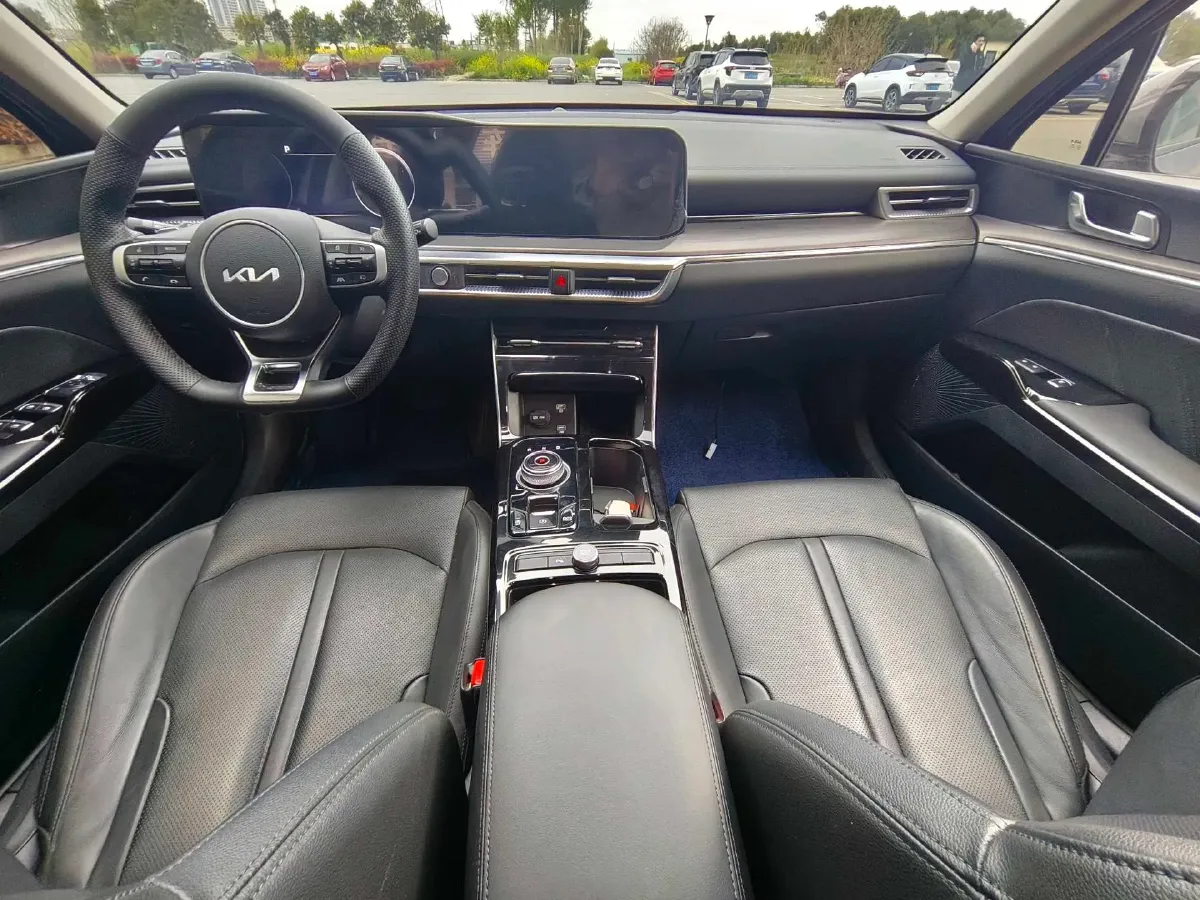 2021 Kia K5 2.0T 240HP L4 8AT,autocango,china used car exporter,china ev exporter,chinese used car exporter,chinese used ev exporter