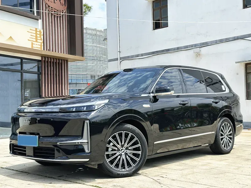 2025 Volkswagen Tiguan L 2.0T 220HP L4 7DCT,autocango,china used car exporter,china ev exporter,chinese used car exporter,chinese used ev exporter