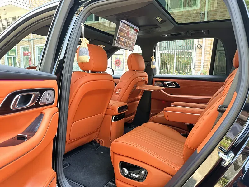 2025 Volkswagen Tiguan L 2.0T 220HP L4 7DCT,autocango,china used car exporter,china ev exporter,chinese used car exporter,chinese used ev exporter