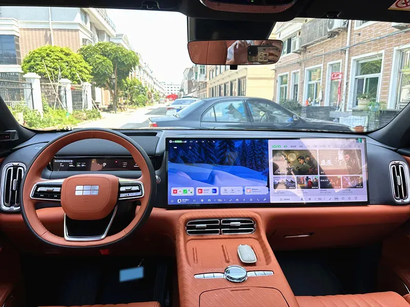 2025 Volkswagen Tiguan L 2.0T 220HP L4 7DCT,autocango,china used car exporter,china ev exporter,chinese used car exporter,chinese used ev exporter