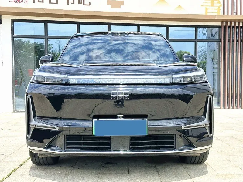 2025 Volkswagen Tiguan L 2.0T 220HP L4 7DCT,autocango,china used car exporter,china ev exporter,chinese used car exporter,chinese used ev exporter