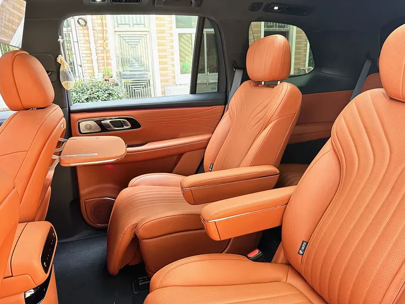 2025 Volkswagen Tiguan L 2.0T 220HP L4 7DCT,autocango,china used car exporter,china ev exporter,chinese used car exporter,chinese used ev exporter