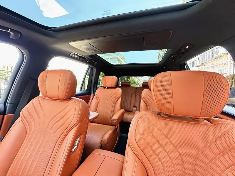 2025 Volkswagen Tiguan L 2.0T 220HP L4 7DCT,autocango,china used car exporter,china ev exporter,chinese used car exporter,chinese used ev exporter