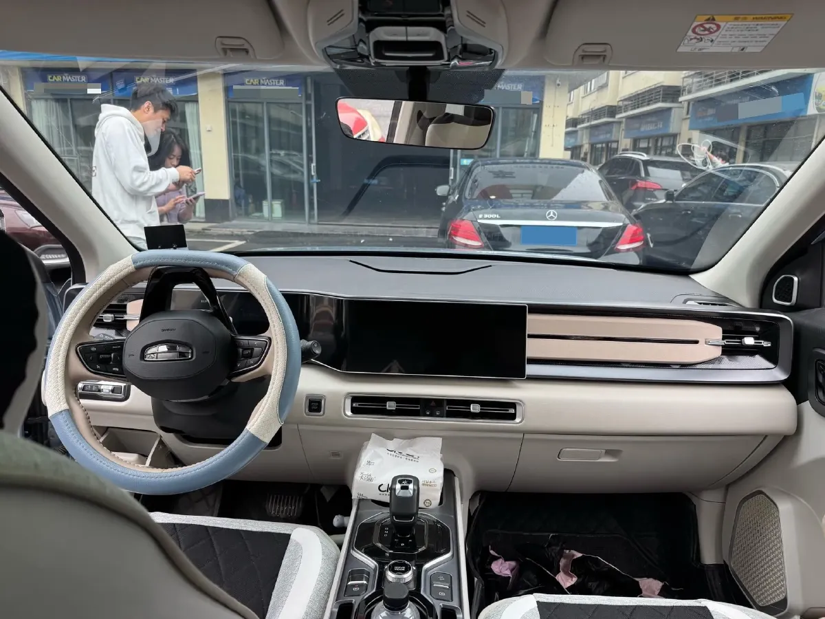 2023 Geely ICON 1.5T 181HP L4 7DCT,autocango,china used car exporter,china ev exporter,chinese used car exporter,chinese used ev exporter