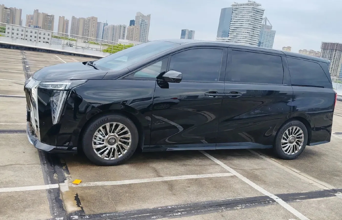 2024 GAC Trumpchi M8 2.0T 252HP L4 8AT,autocango,china used car exporter,china ev exporter,chinese used car exporter,chinese used ev exporter