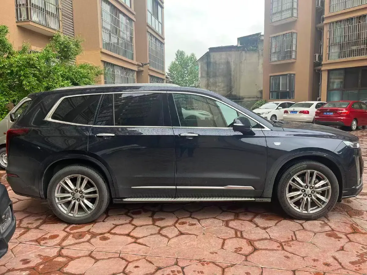 2022 Cadillac XT6 2.0T 237HP L4 9AT,autocango,china used car exporter,china ev exporter,chinese used car exporter,chinese used ev exporter