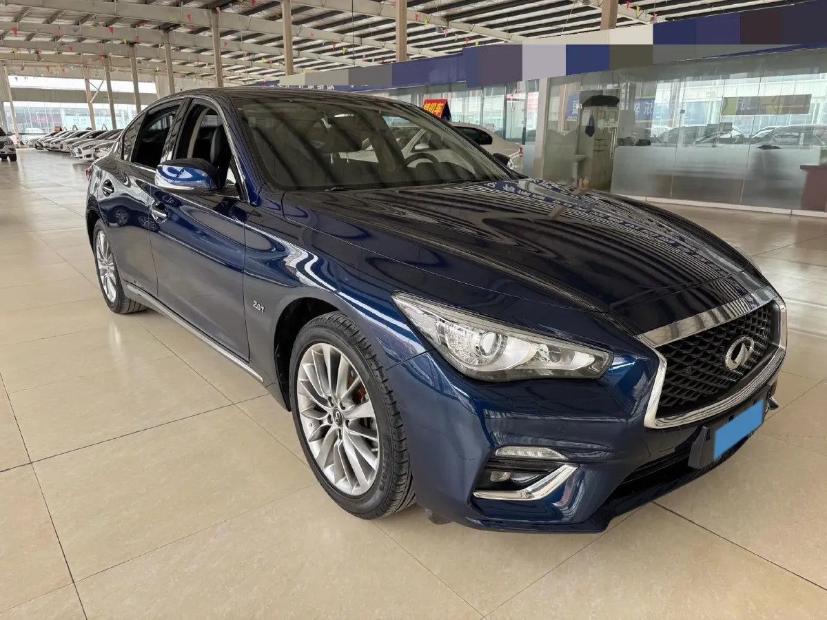 2018 Jeep Grand Commander 2.0T 265HP L4 9AT,autocango,china used car exporter,china ev exporter,chinese used car exporter,chinese used ev exporter