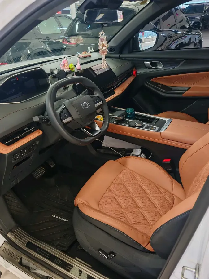 2024 ChangAn QiYuan Q05 1.5L 110HP L4 E-CVT PHEV 18.4KWH,autocango,china used car exporter,china ev exporter,chinese used car exporter,chinese used ev exporter