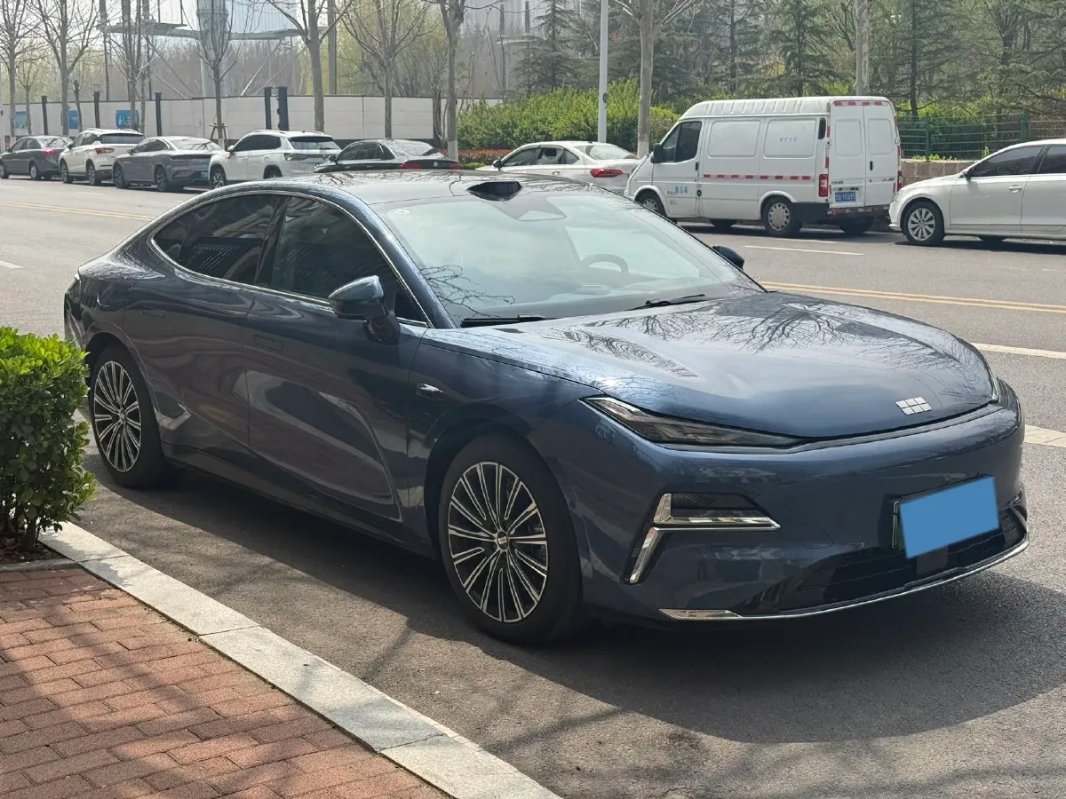 2025 Geely Galaxy Starshine 8 1.5T 163HP L4 3DHT PHEV 27.69KWH,autocango,china used car exporter,china ev exporter,chinese used car exporter,chinese used ev exporter