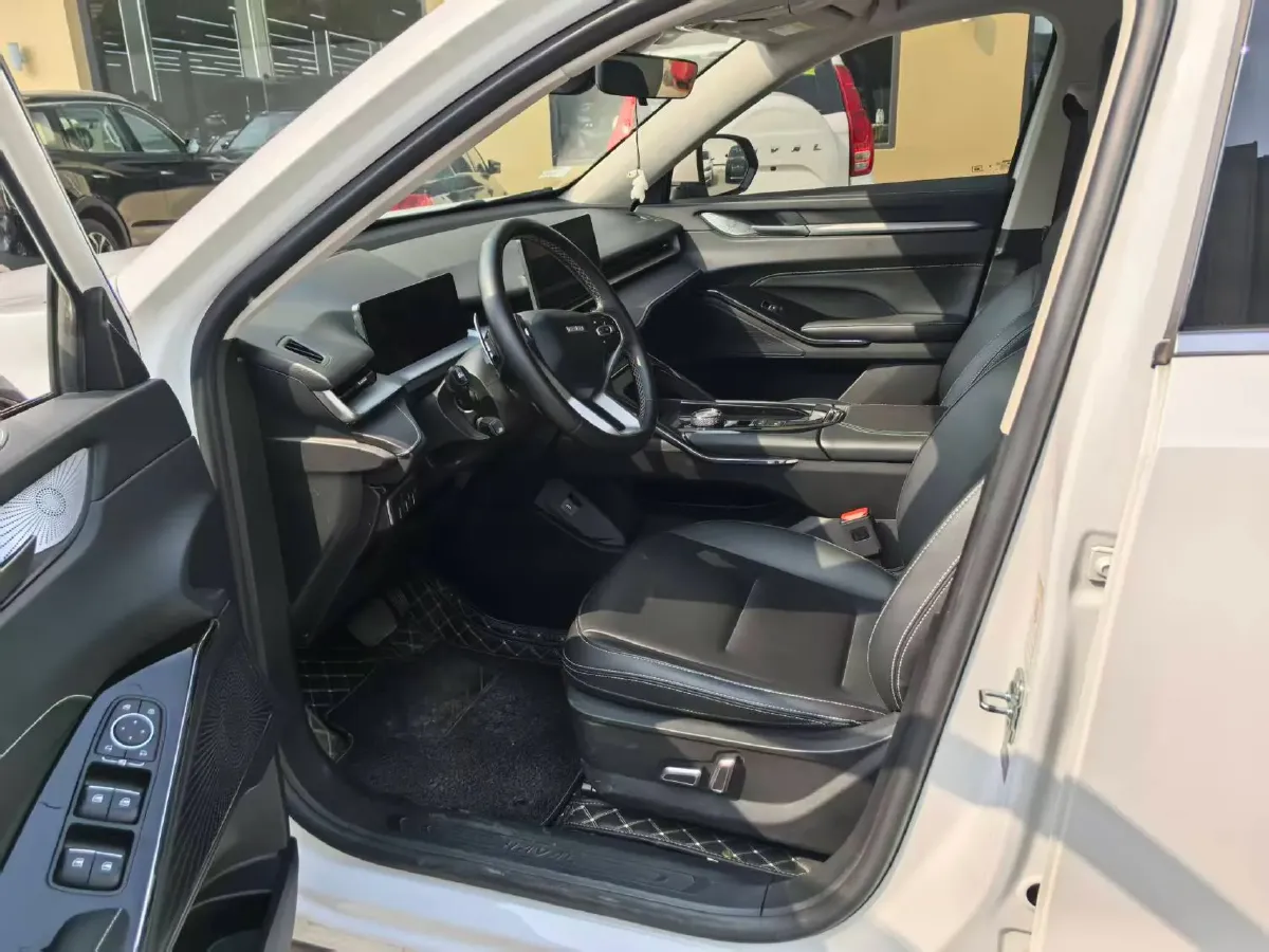 2021 Haval H6 1.5T 169HP L4 7DCT,autocango,china used car exporter,china ev exporter,chinese used car exporter,chinese used ev exporter