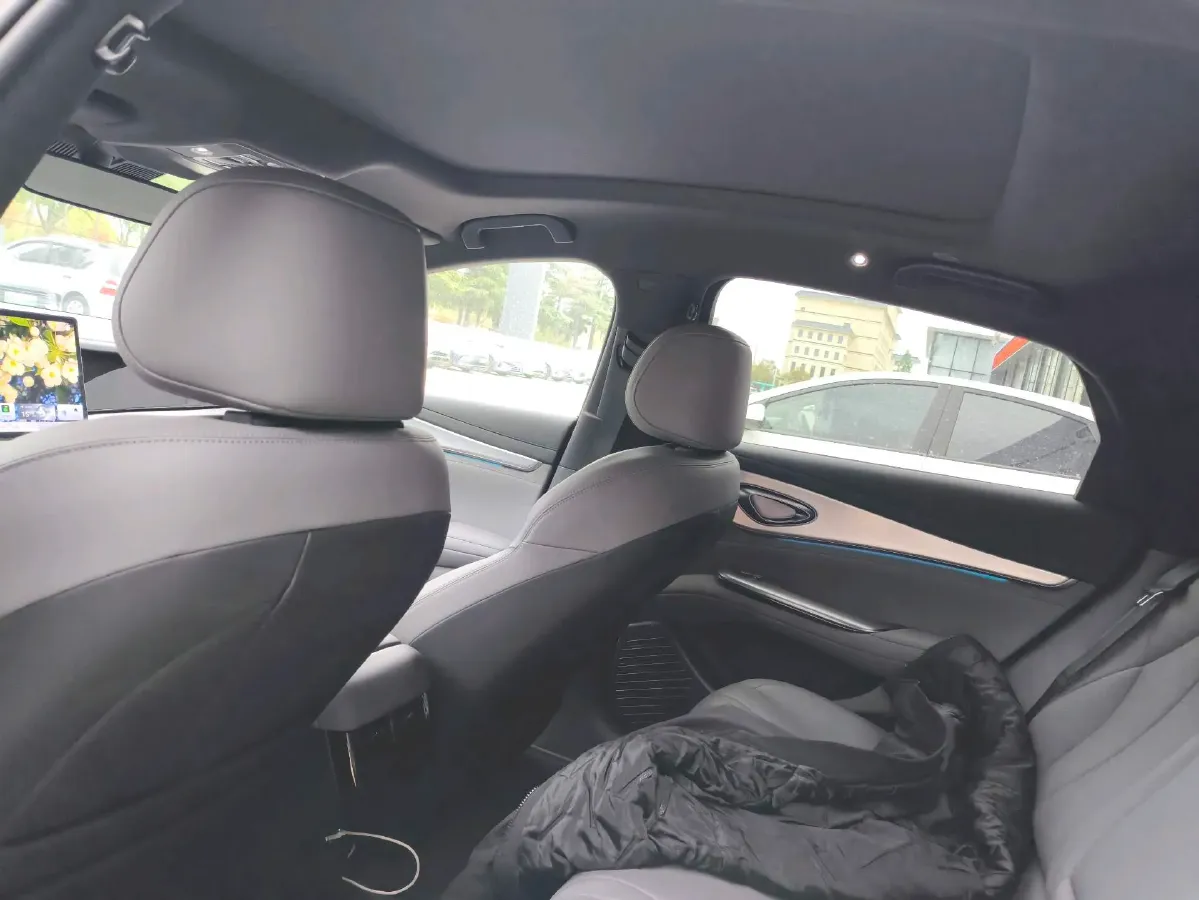 2025 BYD Seal07 DM-i 1.5L 101HP L4 E-CVT PHEV 17.6KWH,autocango,china used car exporter,china ev exporter,chinese used car exporter,chinese used ev exporter