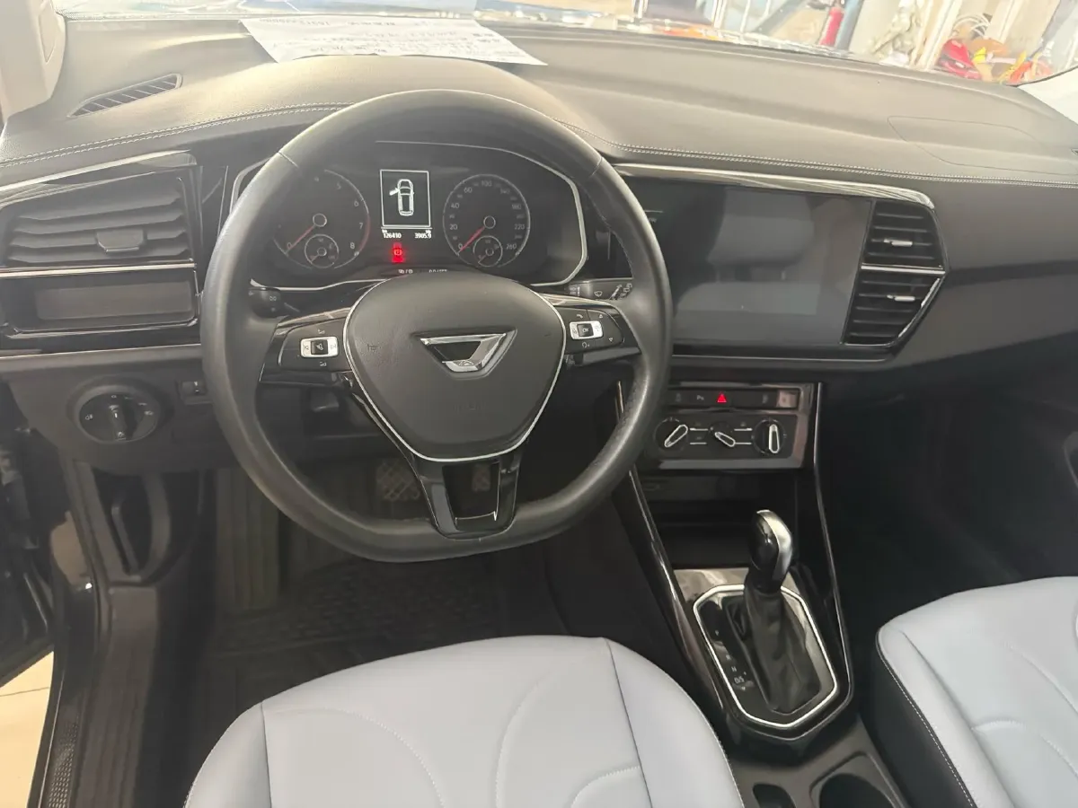 2021 Jetta VS7 1.4T 150HP L4 6AT,autocango,china used car exporter,china ev exporter,chinese used car exporter,chinese used ev exporter