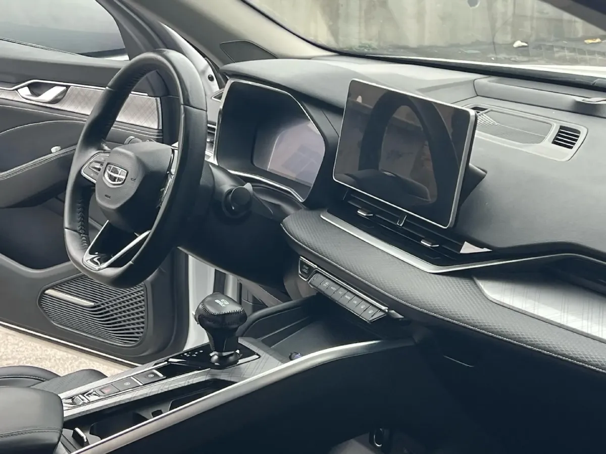 2020 Geely Binray 1.0T 133HP L3 6DCT,autocango,china used car exporter,china ev exporter,chinese used car exporter,chinese used ev exporter