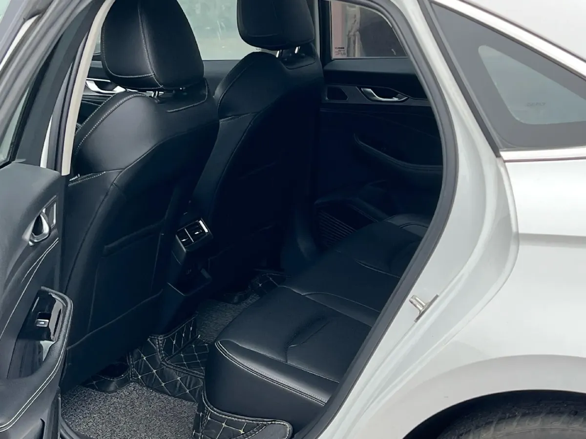 2020 Geely Binray 1.0T 133HP L3 6DCT,autocango,china used car exporter,china ev exporter,chinese used car exporter,chinese used ev exporter