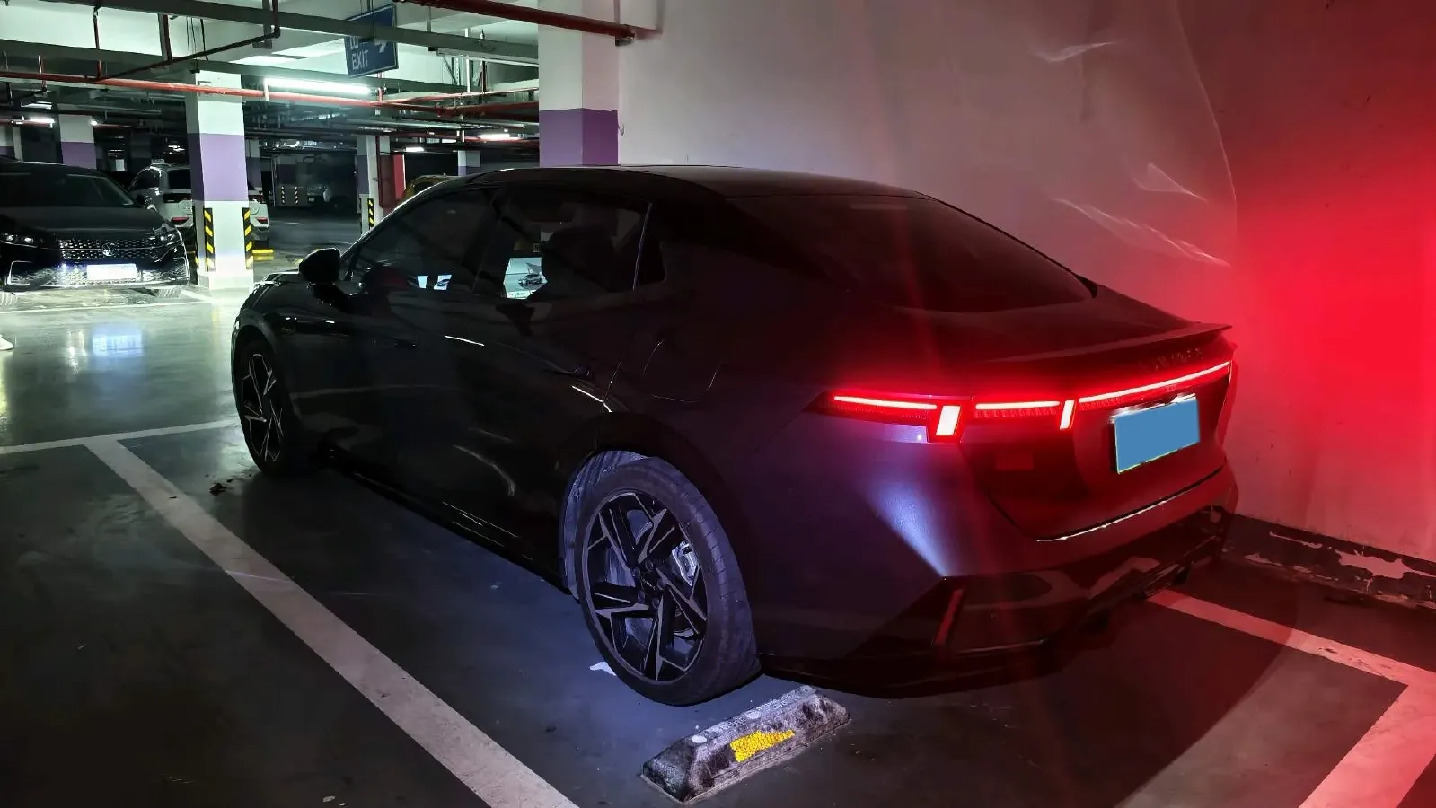 2024 LYNK&CO 07 EM-P 1.5T 163HP L4 3DHT PHEV 18.99KWH,autocango,china used car exporter,china ev exporter,chinese used car exporter,chinese used ev exporter