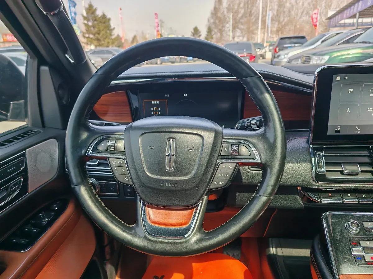 2019 Lincoln Navigator 3.5T 388HP V6 10AT,autocango,china used car exporter,china ev exporter,chinese used car exporter,chinese used ev exporter