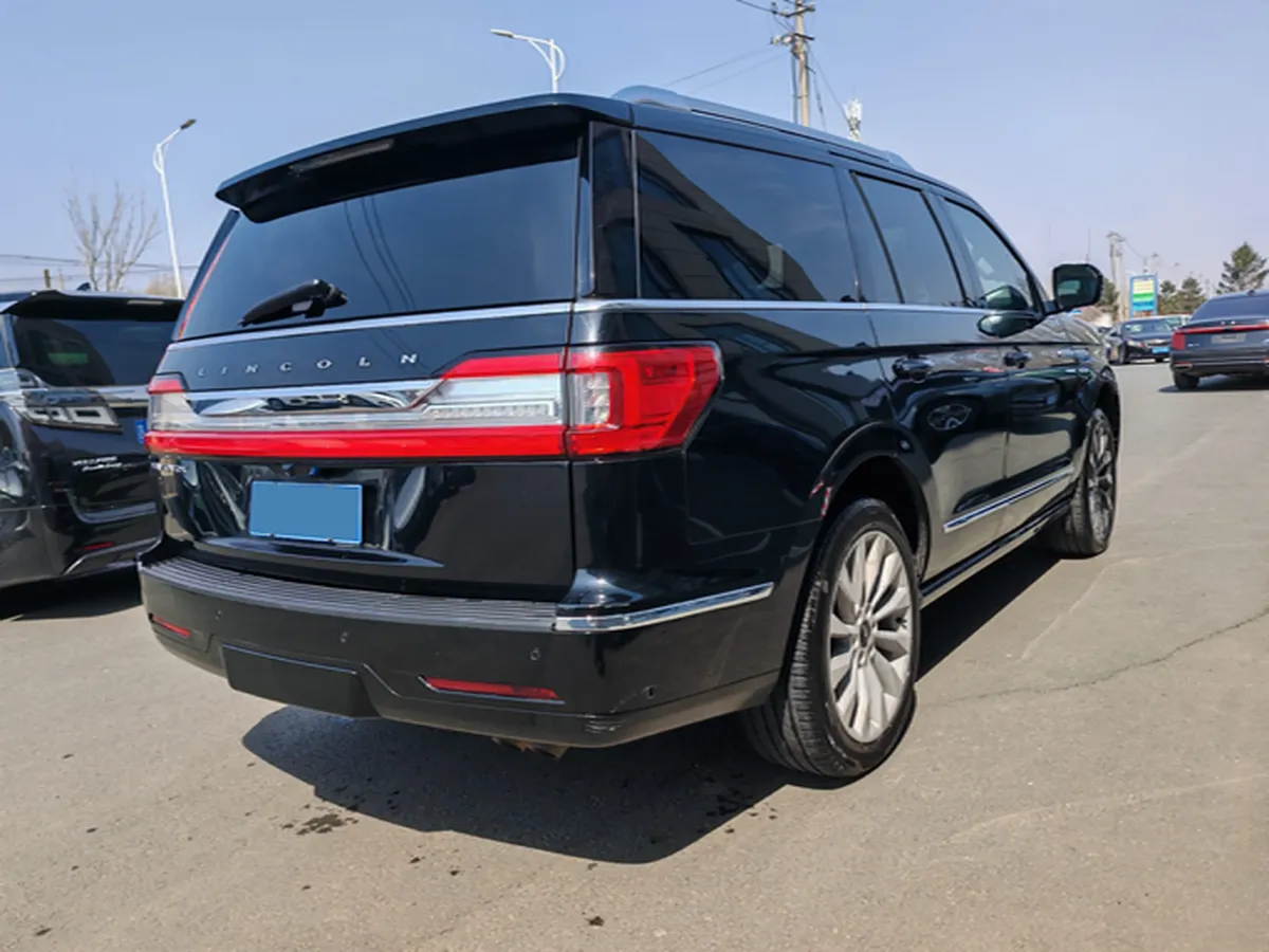 2019 Lincoln Navigator 3.5T 388HP V6 10AT,autocango,china used car exporter,china ev exporter,chinese used car exporter,chinese used ev exporter