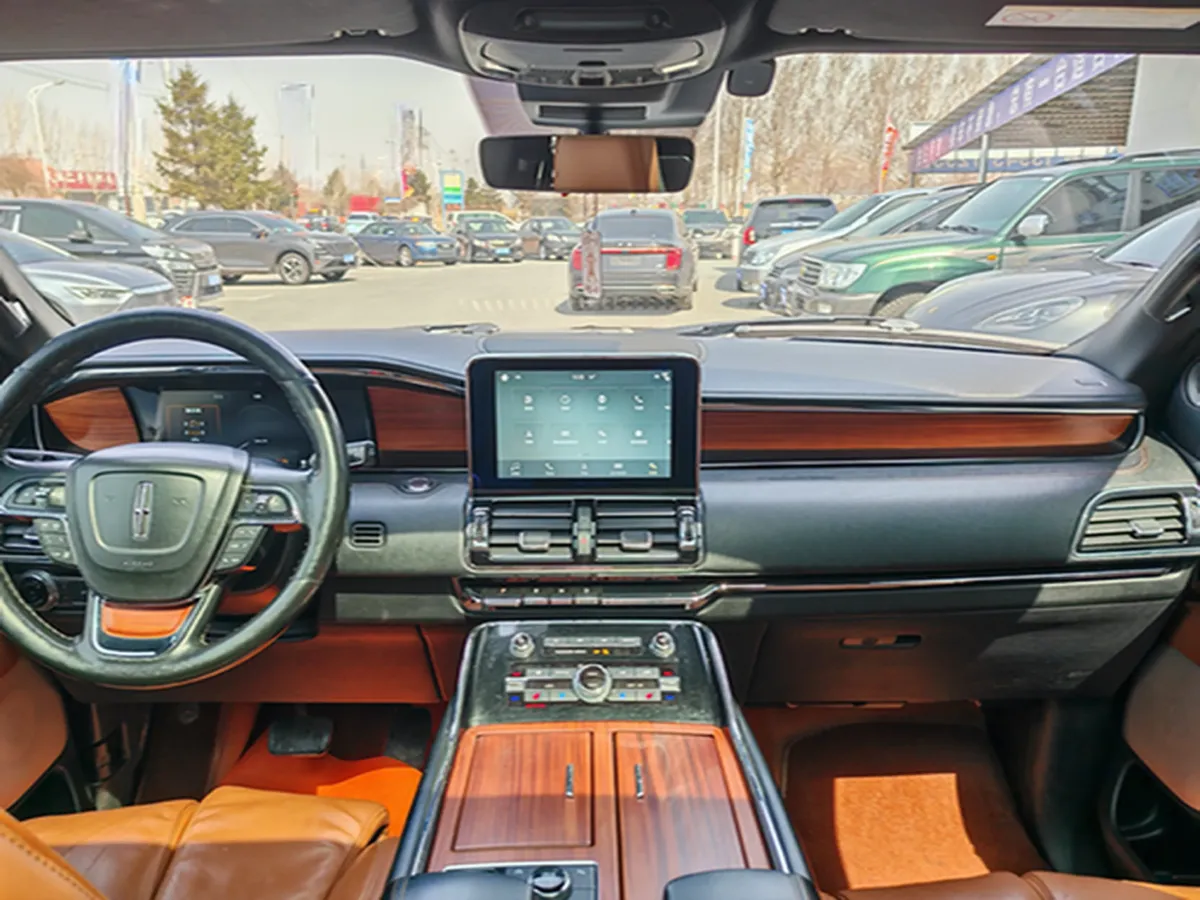 2019 Lincoln Navigator 3.5T 388HP V6 10AT,autocango,china used car exporter,china ev exporter,chinese used car exporter,chinese used ev exporter