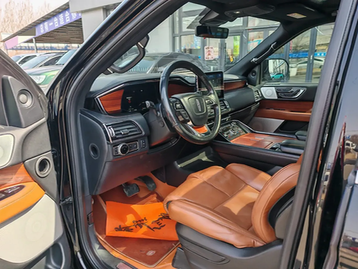 2019 Lincoln Navigator 3.5T 388HP V6 10AT,autocango,china used car exporter,china ev exporter,chinese used car exporter,chinese used ev exporter