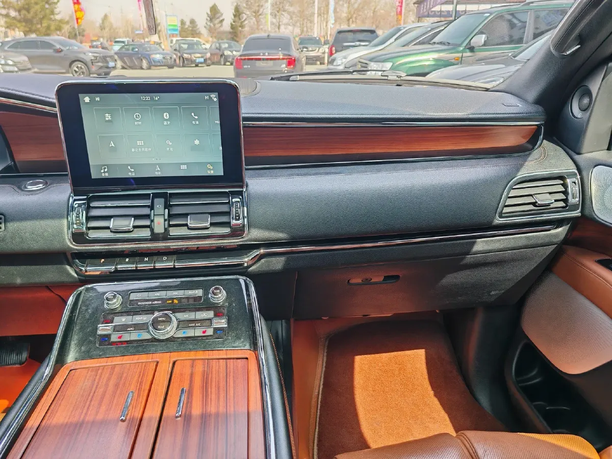 2019 Lincoln Navigator 3.5T 388HP V6 10AT,autocango,china used car exporter,china ev exporter,chinese used car exporter,chinese used ev exporter